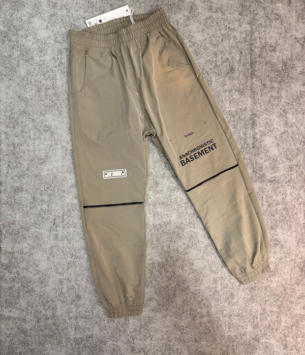 Y/OUT DEMMO JOGGER